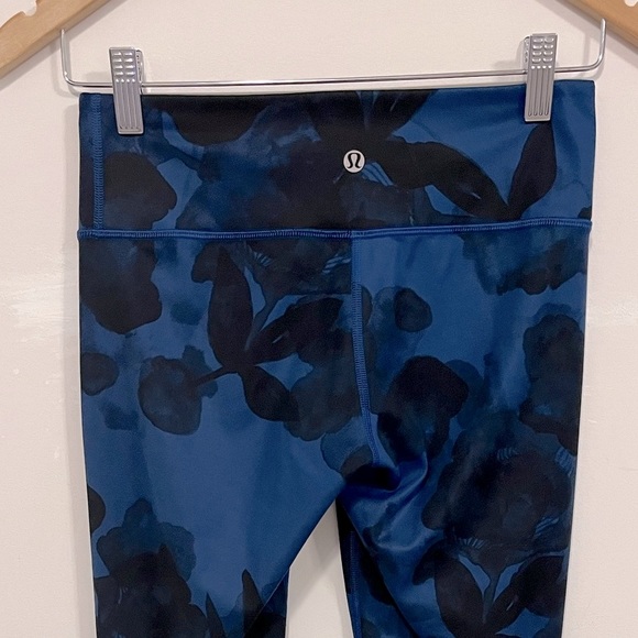 Lululemon Wunder Under Crop II *Full-On Luxtreme Jumbo Inky Floral 4 - Picture 12 of 16